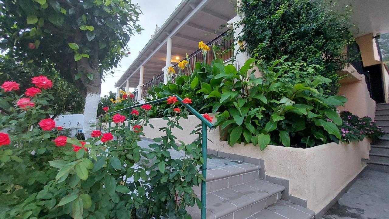 Anna Studios Zola Exterior photo